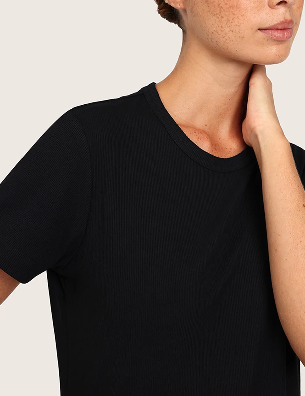 Ribbet T-shirt med Rund Hals