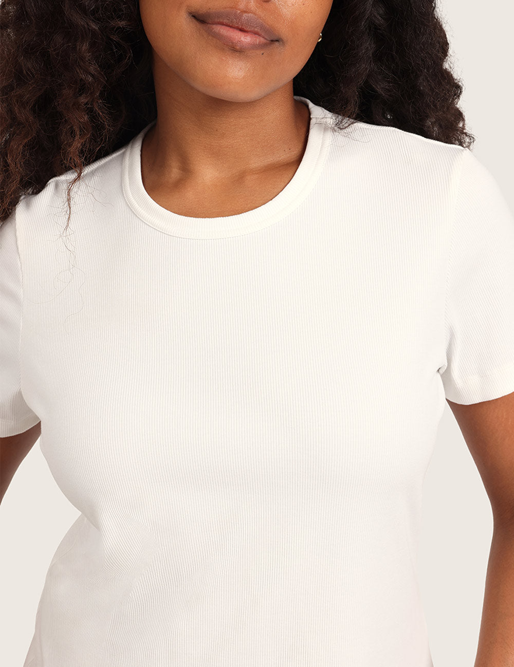 Ribbet T-shirt med Rund Hals