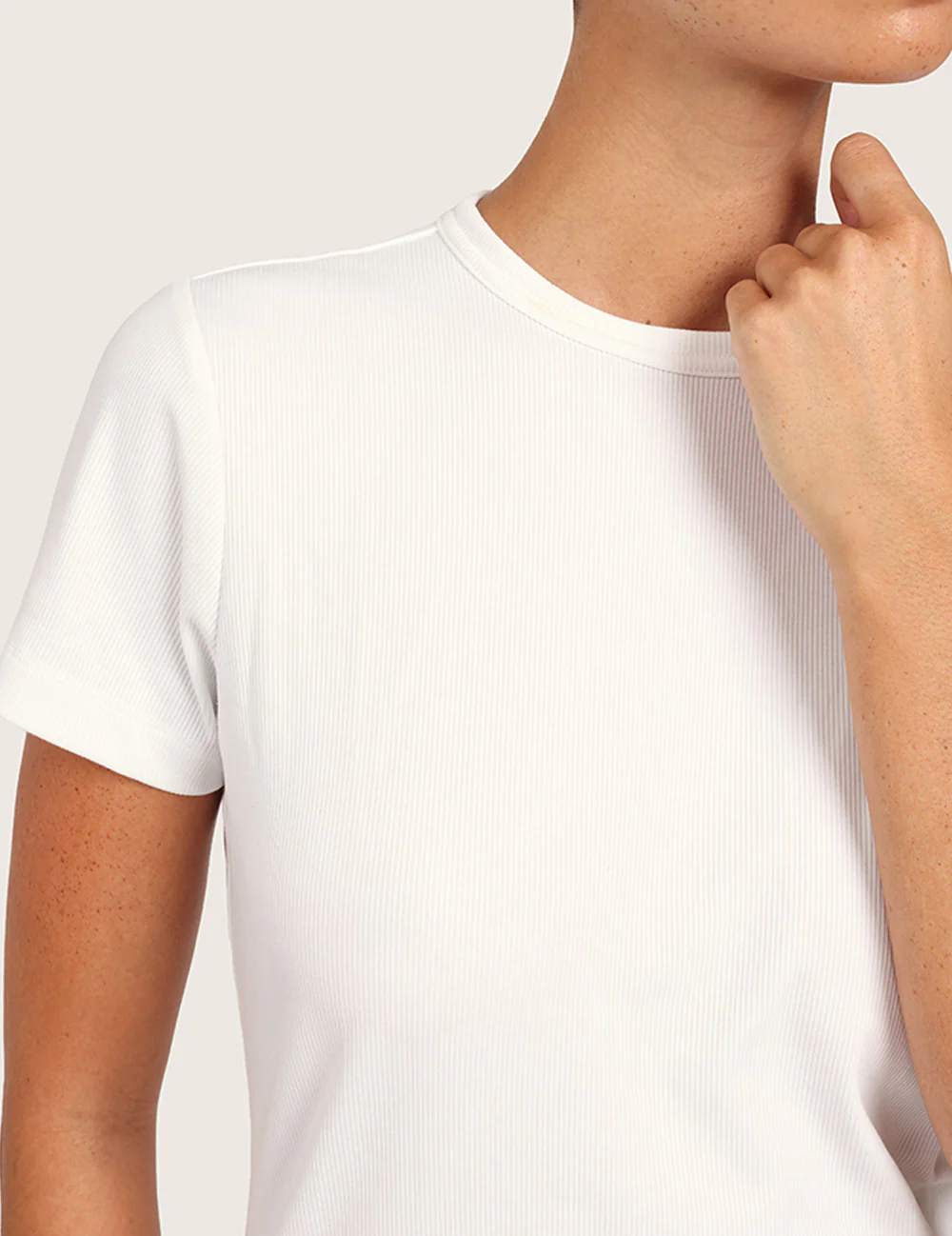 Ribbet T-shirt med Rund Hals