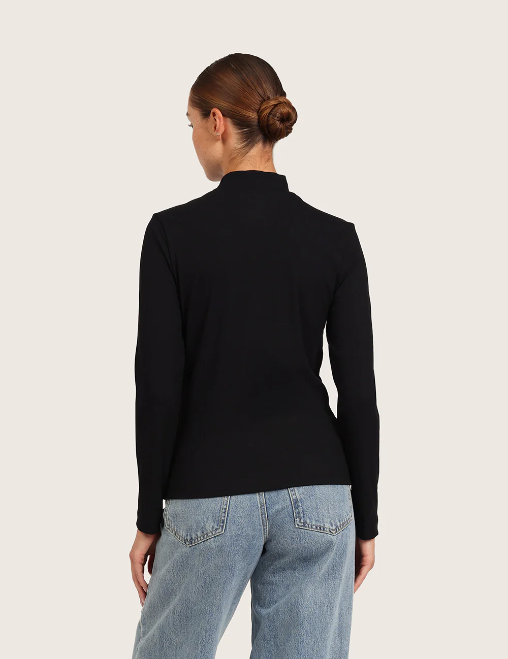 Ribbet Top med Rullekrave