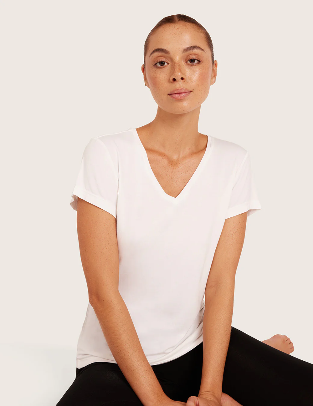 Basis T-shirt med V-Hals