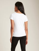 Women's V-Neck T-Shirt - Hvid