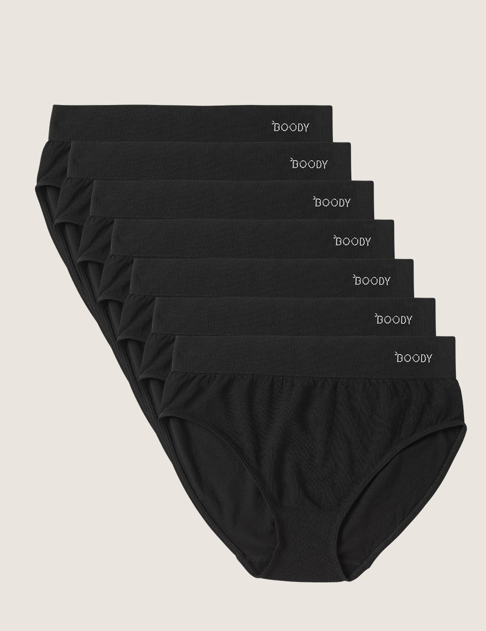 Boody's Full Brief er blød, støttende og har en flatterende pasform med høj talje. De er sømfrit og har en blød ribbet linning, der ligger fladt på din hud, gnaver ikke og efterlader et udsøgt udseende under tøjet. Der er intet mere flatterende end en perfekt pasform og det har disse trusser. Maxi trusser er måske en smule gammeldags, men vores producenter bruger en splinterny teknologi til at lave disse elastiske og sømfri herligheder. De er særligt gode under højtaljede bukser og kjoler.