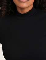 Ribbet Top med Rullekrave